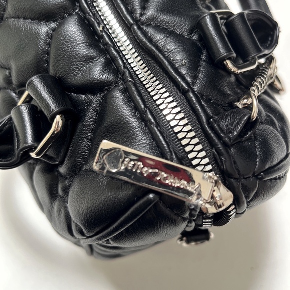 BETSEY JOHNSON Quilted Heart Satchel Bag Skull Charm Chain Black Crossbody Purse - Picture 8 of 11